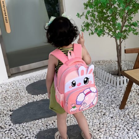 Mochila Infantil Conejo Rosa - Resistente al Agua, Alta Calidad, Diseño Exclusivo - Imagen 1