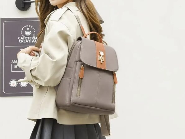 Mochila Versátil de Oxford – Ligera, Impermeable y Resistente