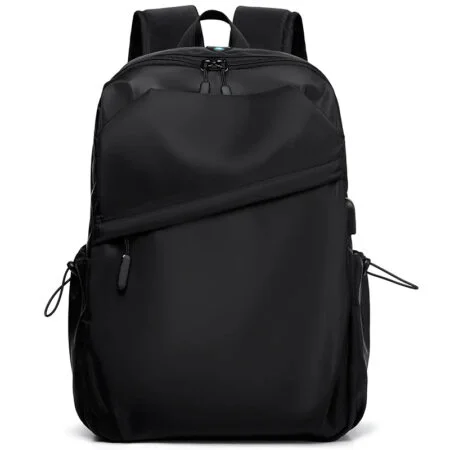 Mochila Urbana Unisex – Cierre Diagonal y Compartimentos Funcionales