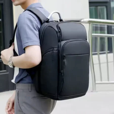 Mochila USB y Antirrobo Oxford Multifuncional – Seguridad y Conectividad en Movimiento