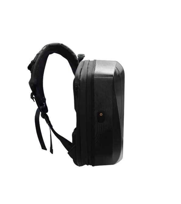 Mochila LED Antirrobo con Diseño Futurista – Conexión Bluetooth, LED Personalizable, Protección Total y Power Bank Incluido - Imagen 5